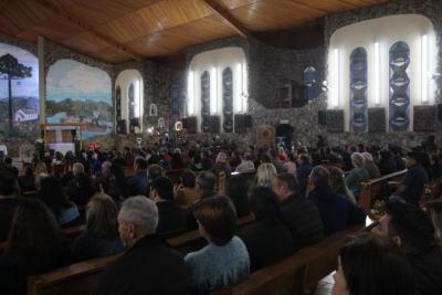 Missa dos romeiros abriu as celebraÃ§Ãµes das Santas Missas em Laranjeiras do Sul (12/10)